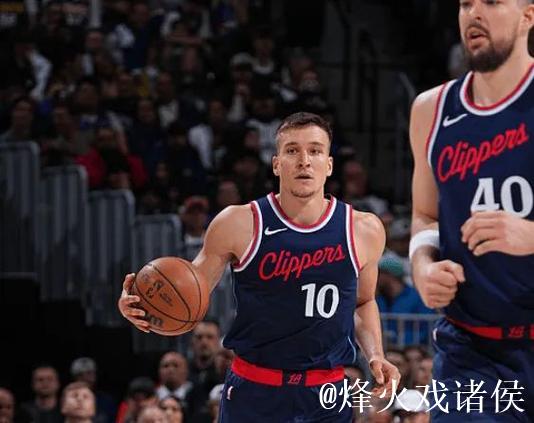 贡献有限！波格丹全场出战19分钟，6投2中得到7分3篮板3助攻